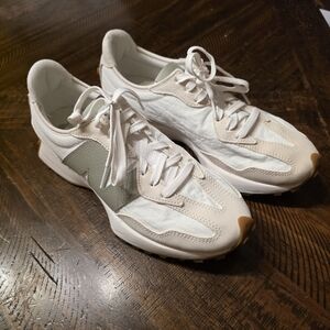 Women's New Balance 327